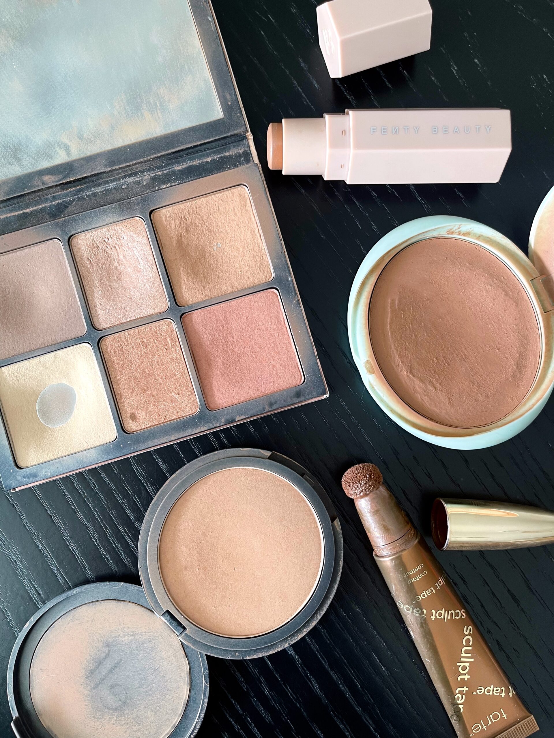 http://sugarlovechic.com/wp-content/uploads/2023/02/My-Favorite-Bronzer-and-Contour-Makeup-Products-scaled.jpg